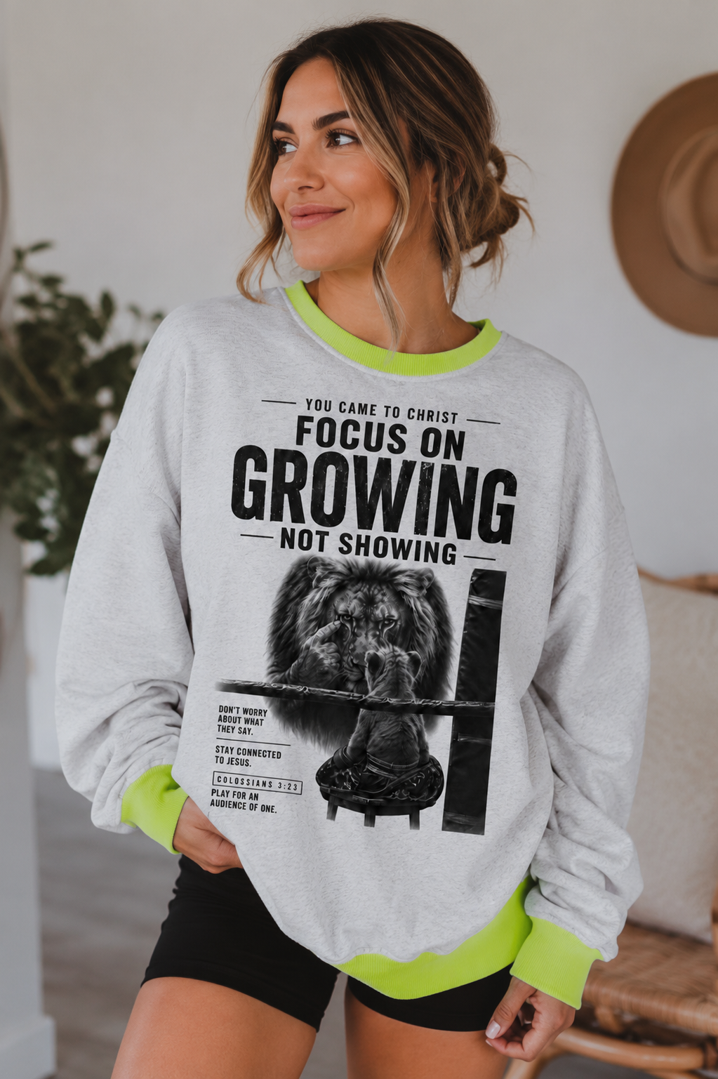 Focus On Growing Women's Oversized Sweatshirt